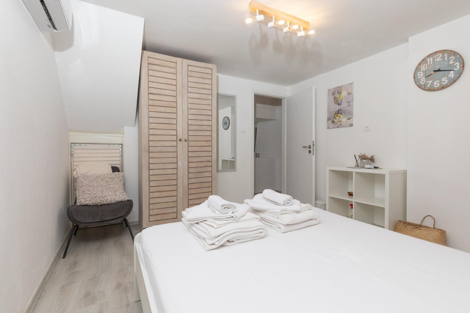 Guest House Otto Punat Ngoại thất bức ảnh