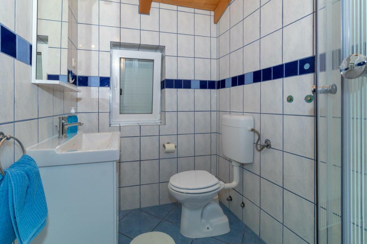 Guest House Otto Punat Ngoại thất bức ảnh